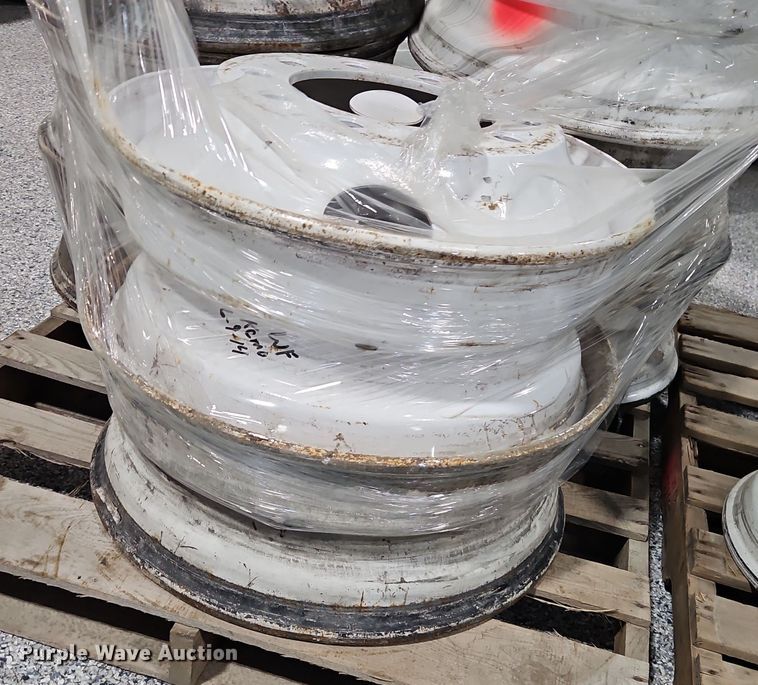 image for item EO4957 (15) 19.5