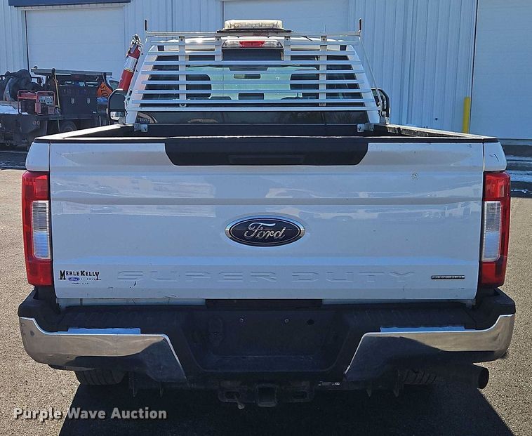 image for item EO4959 2017 Ford F250 Super Duty Ext. Cab pickup truck