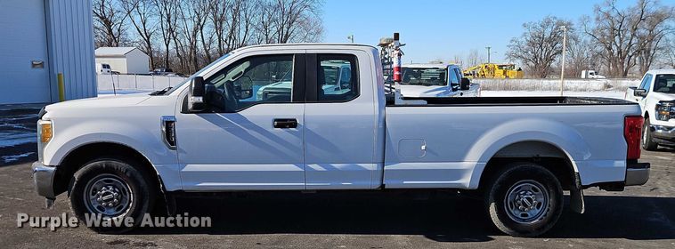 image for item EO4959 2017 Ford F250 Super Duty Ext. Cab pickup truck