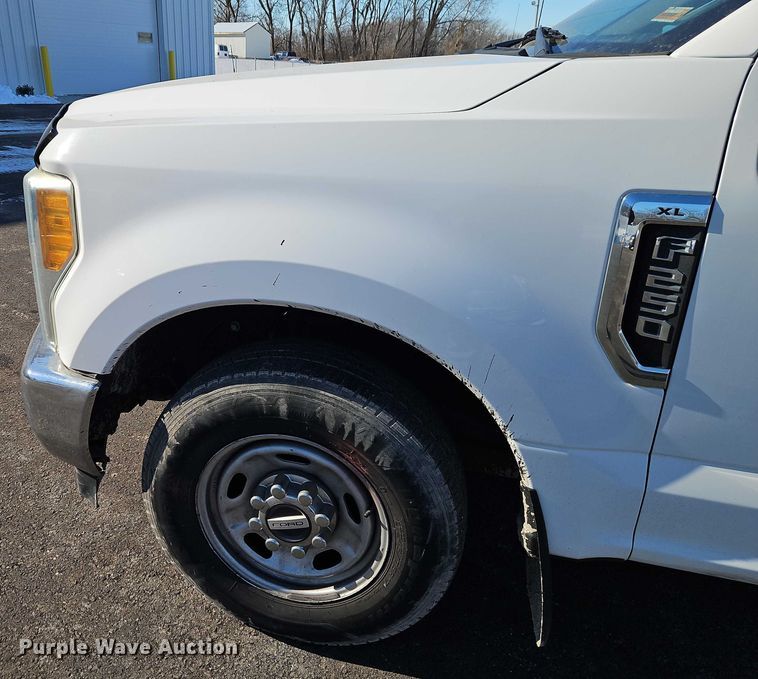 image for item EO4959 2017 Ford F250 Super Duty Ext. Cab pickup truck