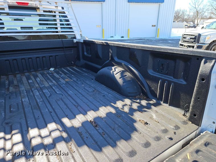image for item EO4959 2017 Ford F250 Super Duty Ext. Cab pickup truck