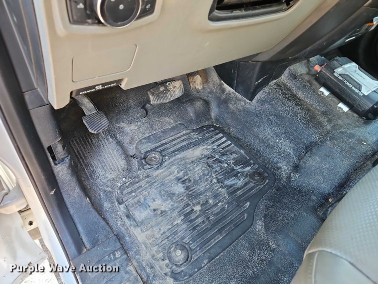 image for item EO4959 2017 Ford F250 Super Duty Ext. Cab pickup truck