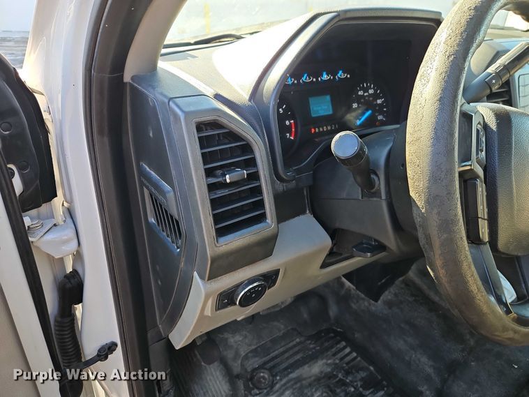 image for item EO4959 2017 Ford F250 Super Duty Ext. Cab pickup truck