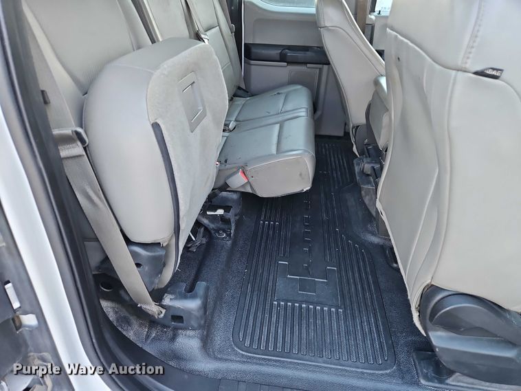 image for item EO4959 2017 Ford F250 Super Duty Ext. Cab pickup truck