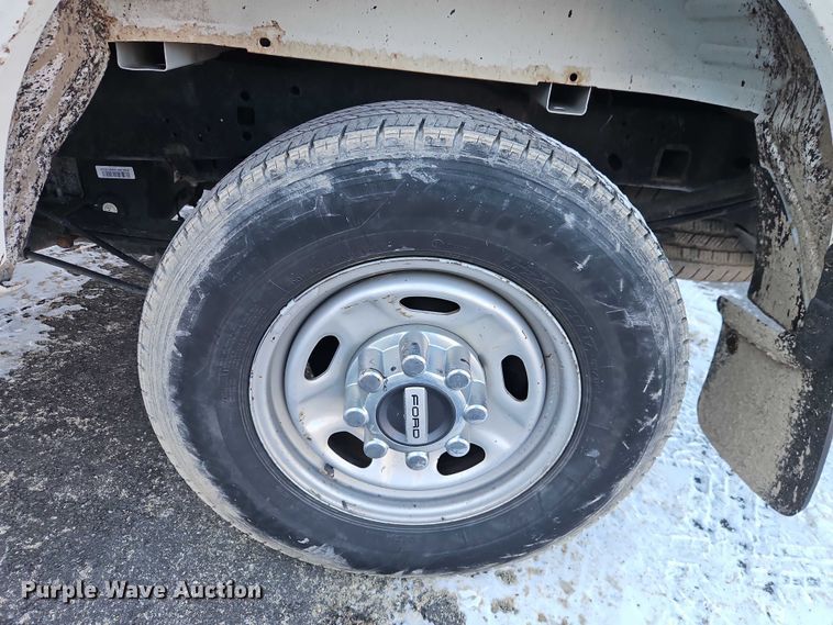 image for item EO4959 2017 Ford F250 Super Duty Ext. Cab pickup truck