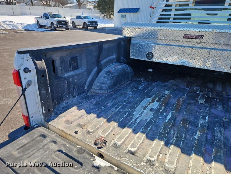 image for item EO4960 2017 Ford F250 Super Duty Ext. Cab pickup truck