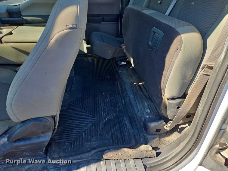 image for item EO4960 2017 Ford F250 Super Duty Ext. Cab pickup truck