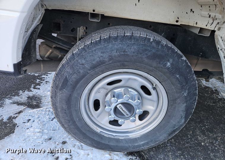 image for item EO4960 2017 Ford F250 Super Duty Ext. Cab pickup truck