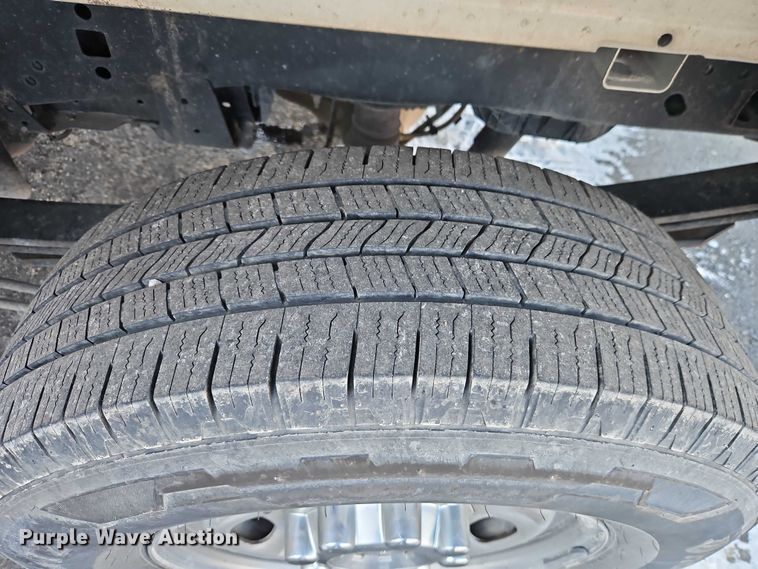 image for item EO4960 2017 Ford F250 Super Duty Ext. Cab pickup truck