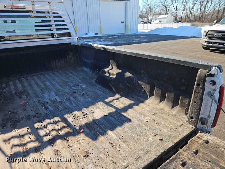 image for item EO4961 2016 Ford F250 Super Duty Ext. Cab pickup truck