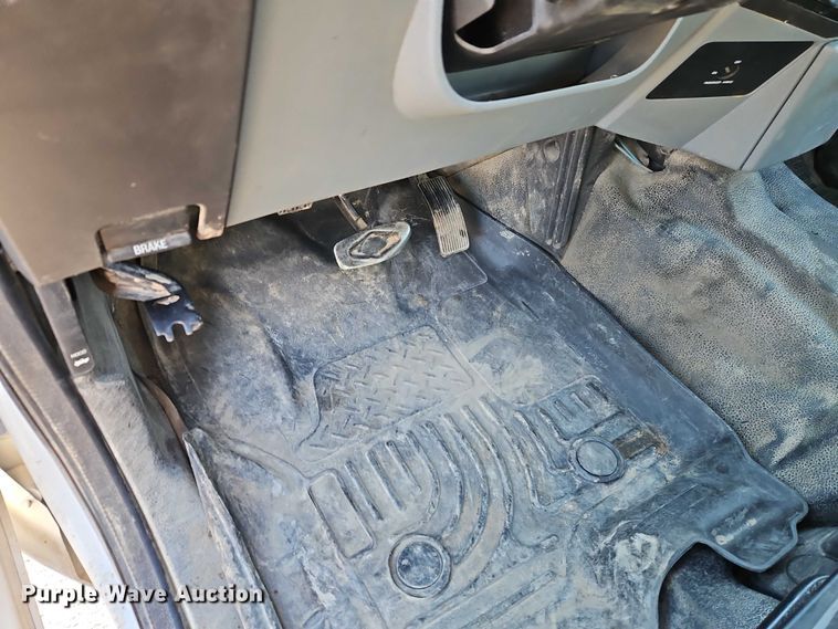 image for item EO4961 2016 Ford F250 Super Duty Ext. Cab pickup truck