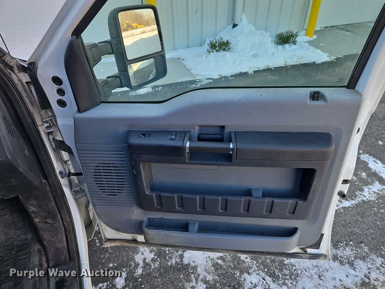 image for item EO4961 2016 Ford F250 Super Duty Ext. Cab pickup truck