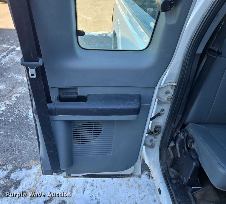 image for item EO4961 2016 Ford F250 Super Duty Ext. Cab pickup truck