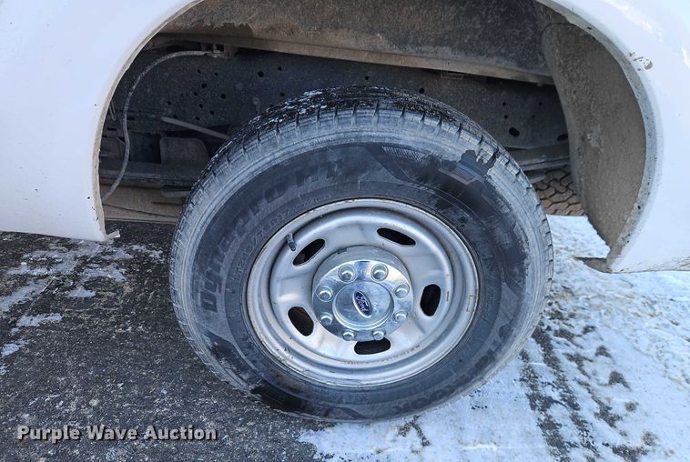 image for item EO4961 2016 Ford F250 Super Duty Ext. Cab pickup truck