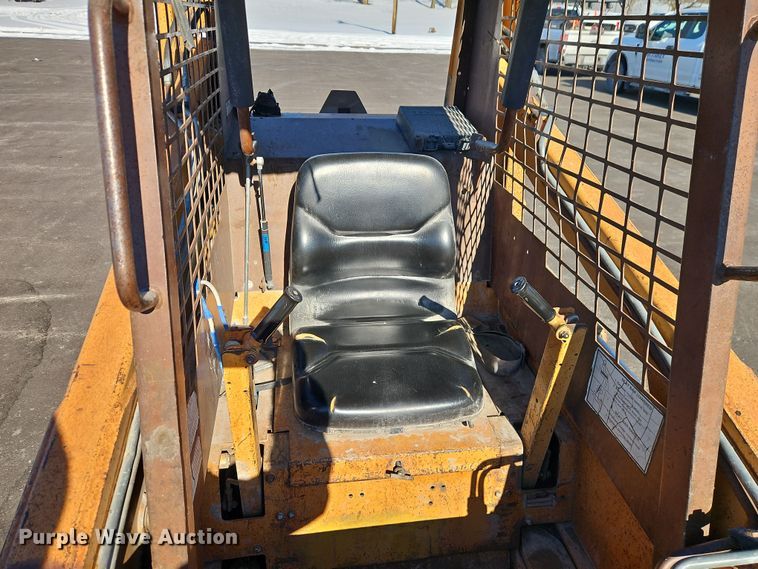 image for item EO4962 1994 Case 1840 skid steer loader