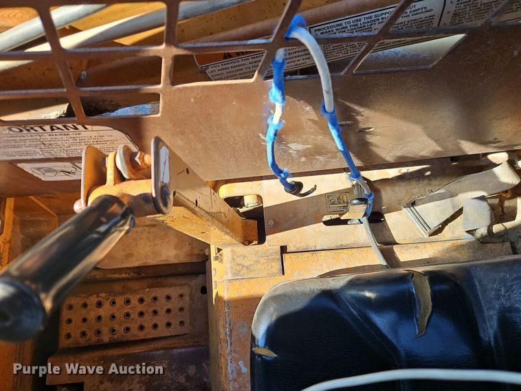 image for item EO4962 1994 Case 1840 skid steer loader