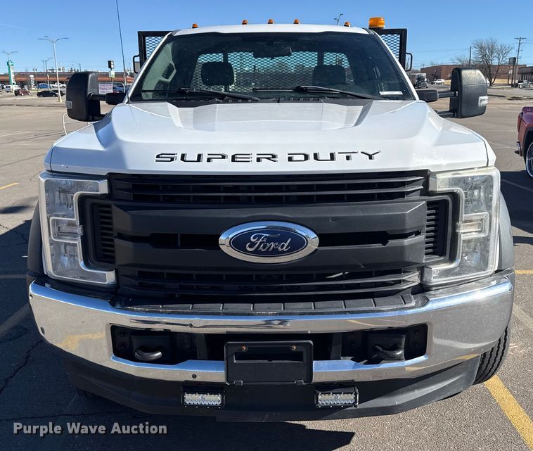 image for item EP2839 2018 Ford F550 Super Duty XL flatbed truck