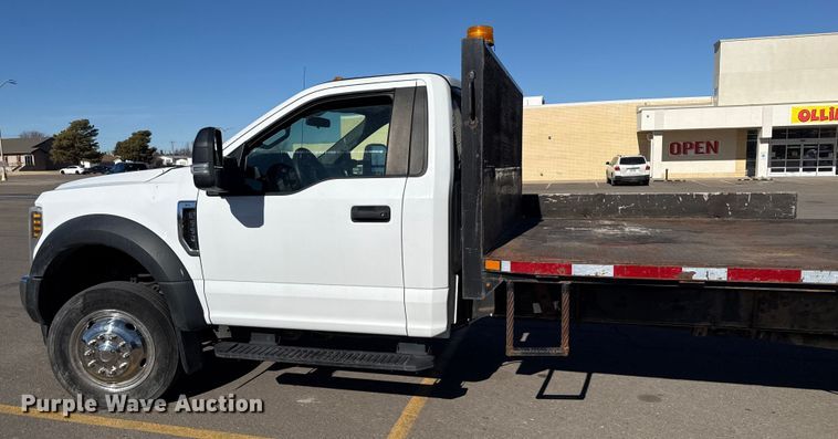 image for item EP2839 2018 Ford F550 Super Duty XL flatbed truck