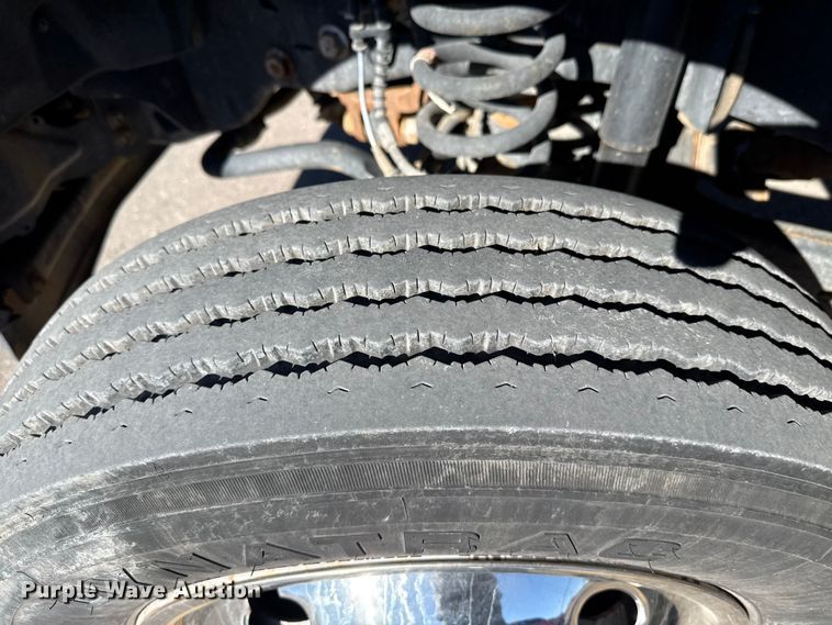 image for item EP2839 2018 Ford F550 Super Duty XL flatbed truck