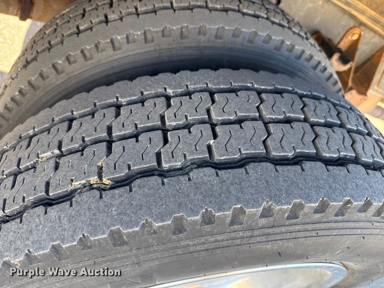 image for item EP2839 2018 Ford F550 Super Duty XL flatbed truck