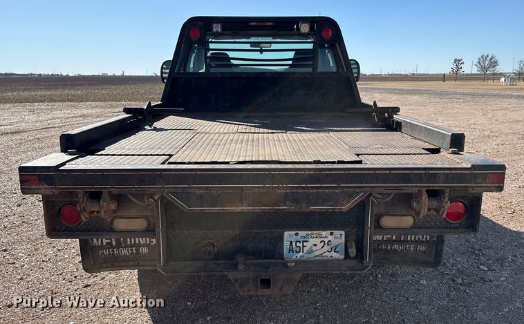 image for item EP2841 2006 Ford F350 Super Duty bale bed pickup truck