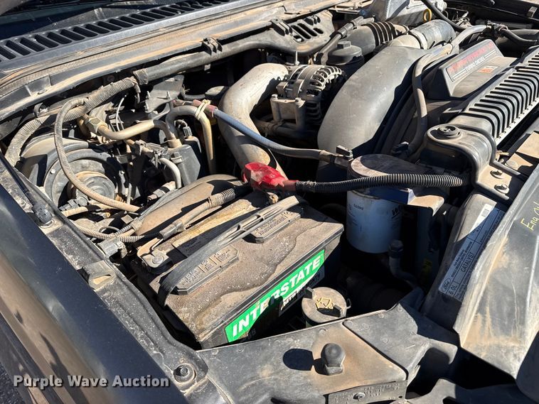 image for item EP2841 2006 Ford F350 Super Duty bale bed pickup truck