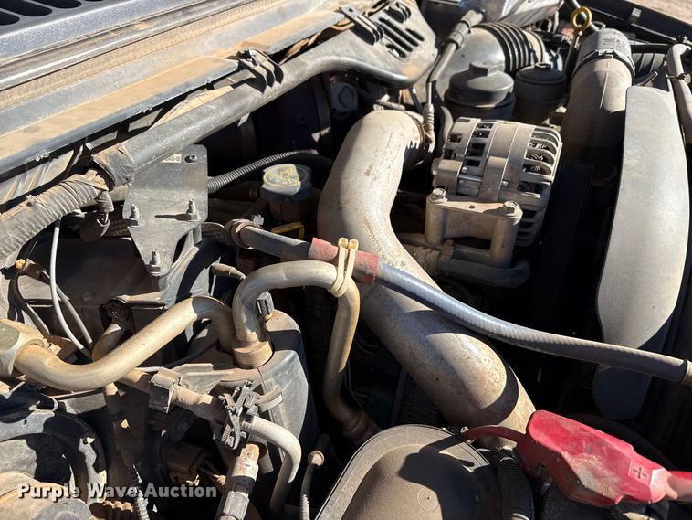 image for item EP2841 2006 Ford F350 Super Duty bale bed pickup truck