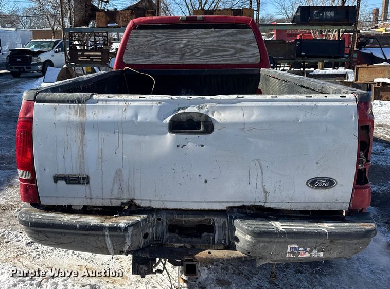 image for item ER0398 2002 Ford F250 Super Duty pickup truck