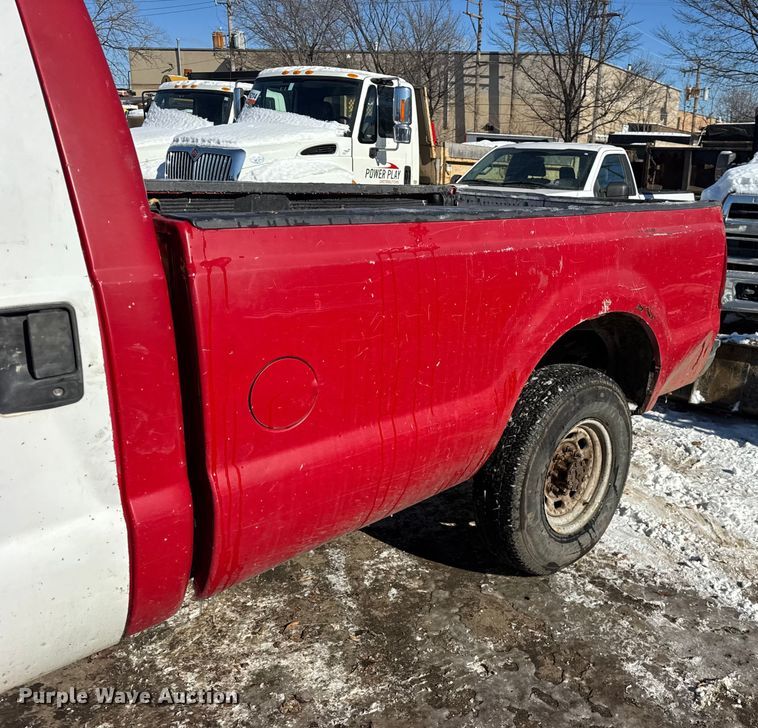 image for item ER0398 2002 Ford F250 Super Duty pickup truck