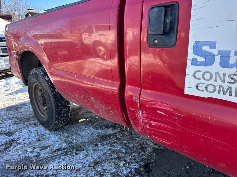 image for item ER0398 2002 Ford F250 Super Duty pickup truck