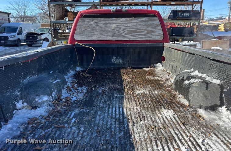 image for item ER0398 2002 Ford F250 Super Duty pickup truck