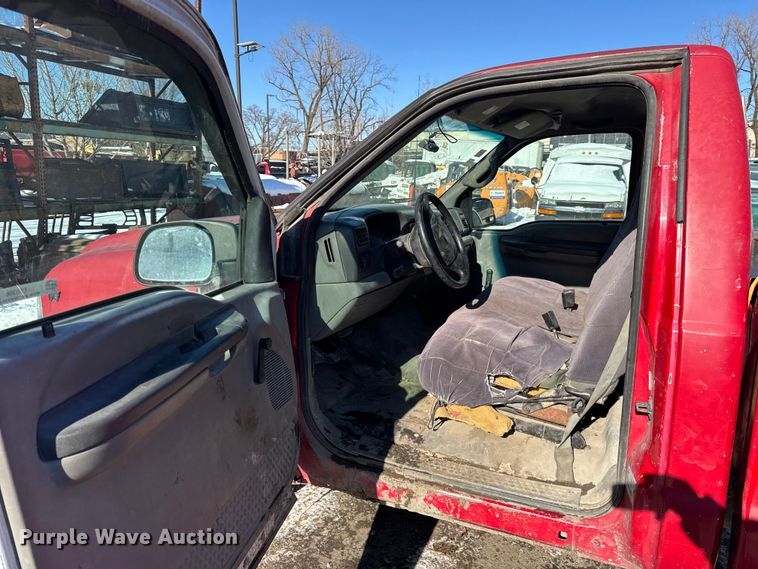 image for item ER0398 2002 Ford F250 Super Duty pickup truck