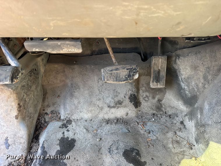 image for item ER0398 2002 Ford F250 Super Duty pickup truck