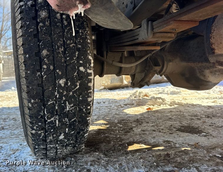 image for item ER0398 2002 Ford F250 Super Duty pickup truck