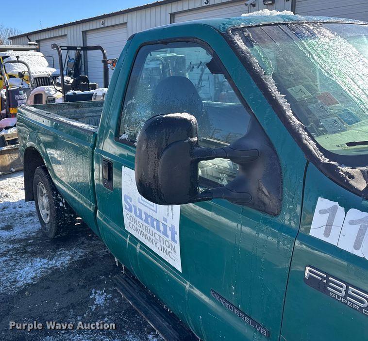 image for item ER0399 2002 Ford F350 Super Duty pickup truck