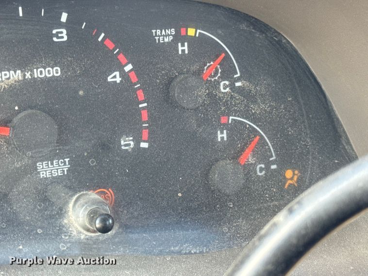 image for item ER0399 2002 Ford F350 Super Duty pickup truck