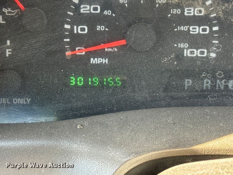 image for item ER0399 2002 Ford F350 Super Duty pickup truck