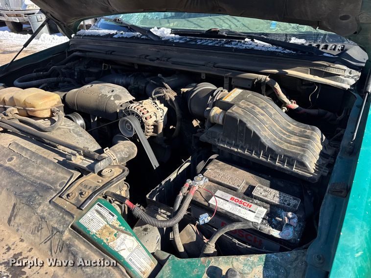 image for item ER0399 2002 Ford F350 Super Duty pickup truck