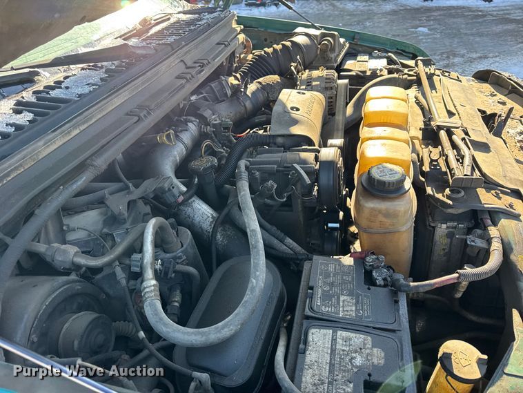 image for item ER0399 2002 Ford F350 Super Duty pickup truck