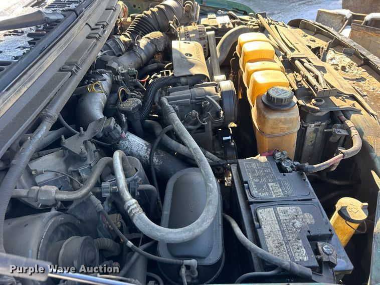 image for item ER0399 2002 Ford F350 Super Duty pickup truck