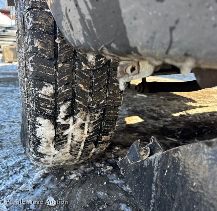 image for item ER0399 2002 Ford F350 Super Duty pickup truck