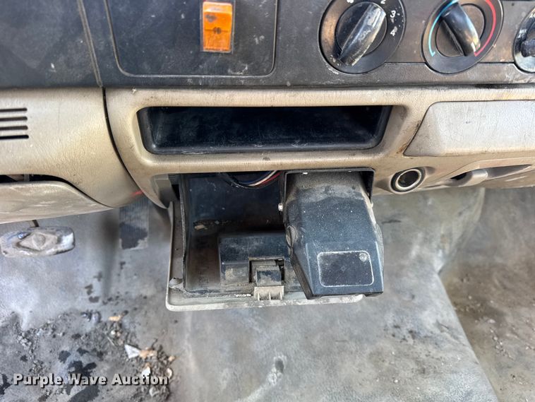 image for item ER0400 2006 Ford F250 Super Duty pickup truck