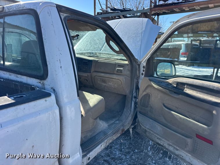 image for item ER0400 2006 Ford F250 Super Duty pickup truck