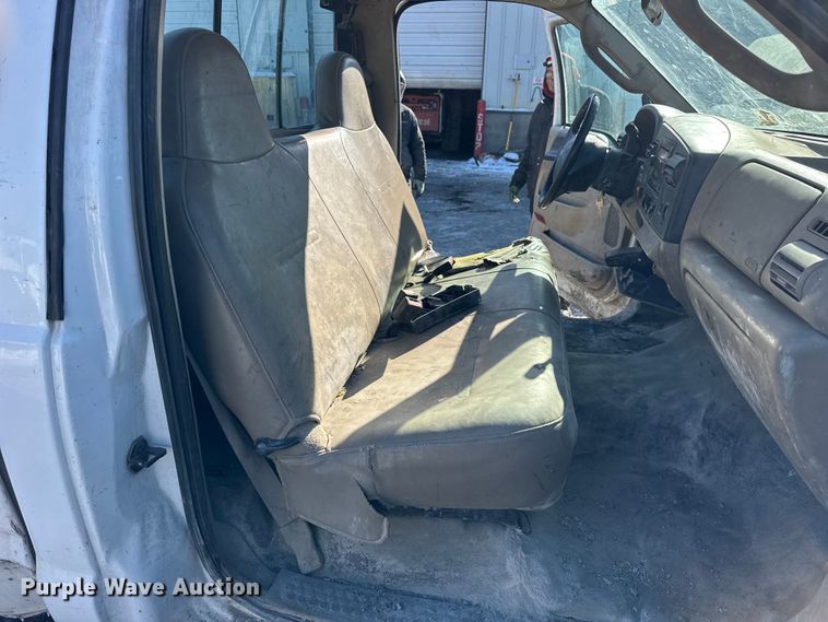 image for item ER0400 2006 Ford F250 Super Duty pickup truck