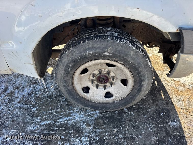 image for item ER0400 2006 Ford F250 Super Duty pickup truck