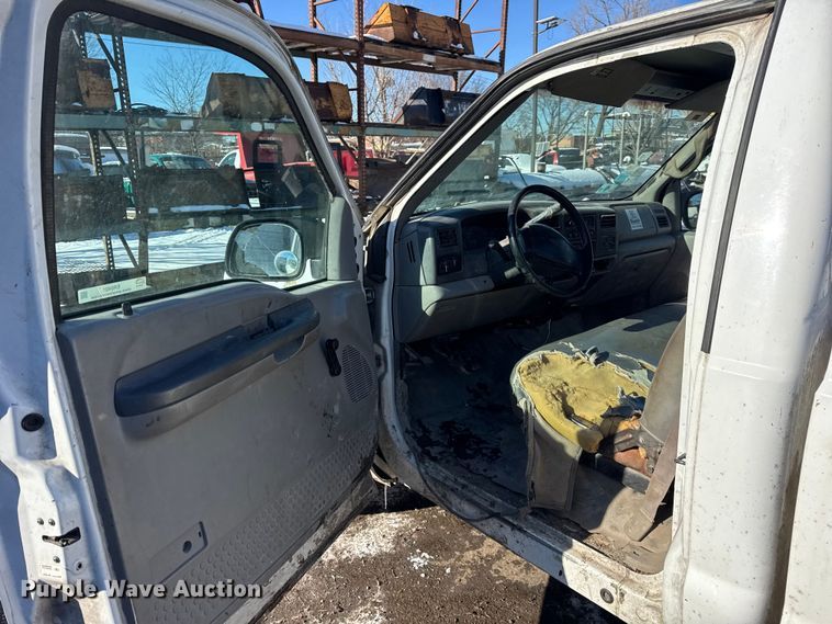 image for item ER0401 1999 Ford F250 Super Duty pickup truck