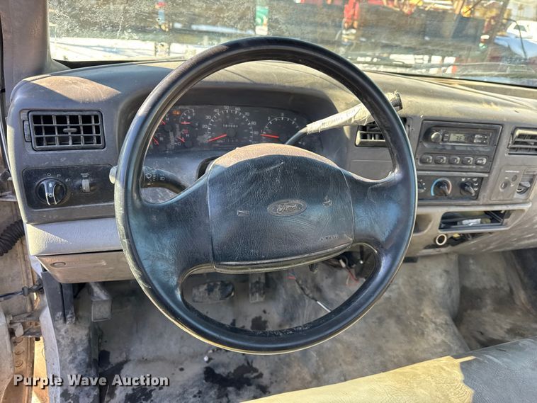 image for item ER0401 1999 Ford F250 Super Duty pickup truck