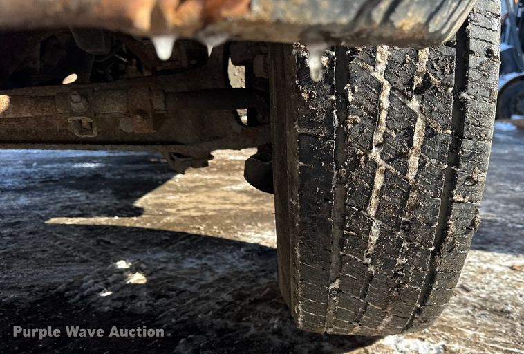 image for item ER0401 1999 Ford F250 Super Duty pickup truck