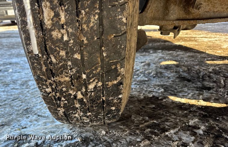 image for item ER0401 1999 Ford F250 Super Duty pickup truck