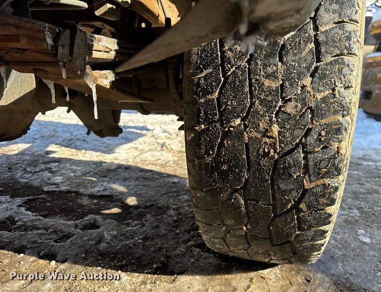 image for item ER0401 1999 Ford F250 Super Duty pickup truck